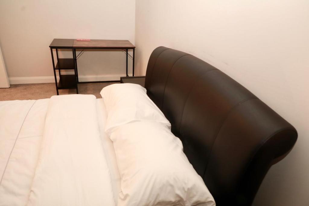 Lovely 2- Bedroom Apartment In 贝尔法斯特 外观 照片