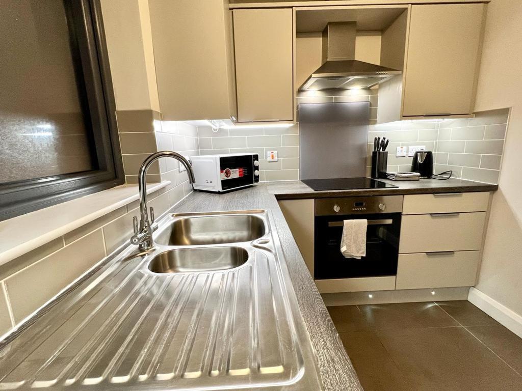 Lovely 2- Bedroom Apartment In 贝尔法斯特 外观 照片