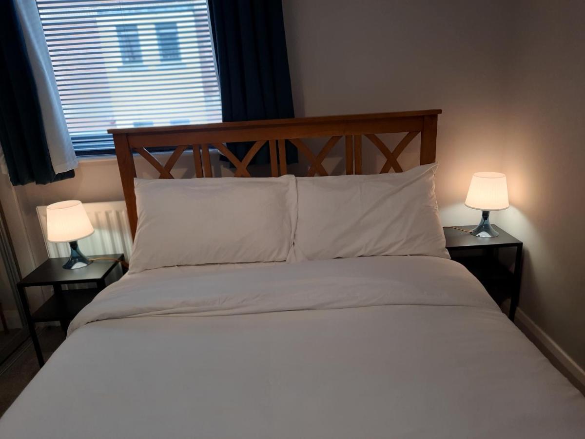 Lovely 2- Bedroom Apartment In 贝尔法斯特 外观 照片